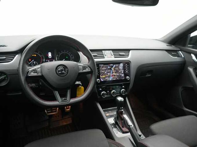 SKODA OCTAVIA LED ACC DSG SHZ PDC