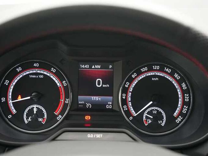 SKODA OCTAVIA LED ACC DSG SHZ PDC