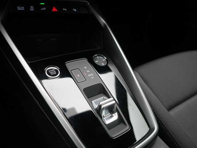 Audi A3 Sportback 40 e S TRON VIRT NAVI SHZ PDC