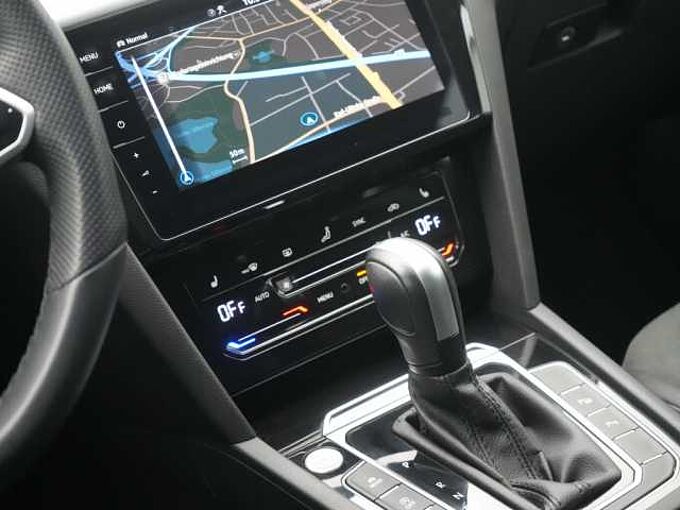 Volkswagen Arteon Elegance DSG AHK ACC LEDER VIRT KAM SHZ