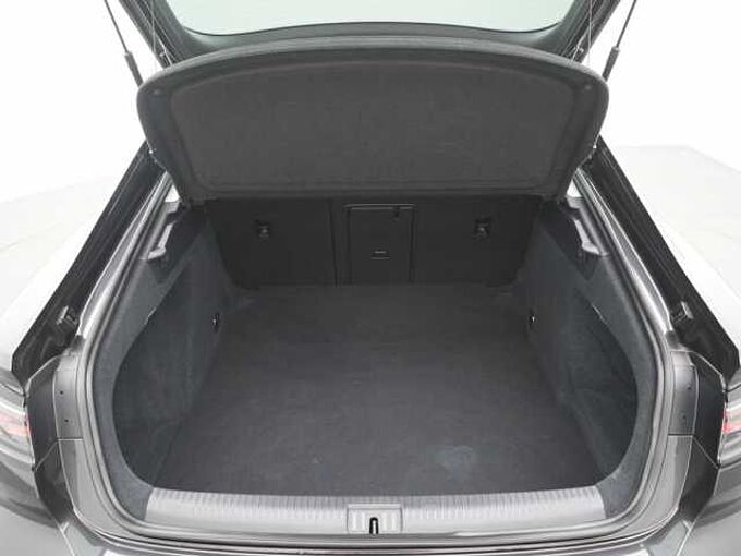 Volkswagen Arteon Elegance DSG AHK ACC LEDER VIRT KAM SHZ