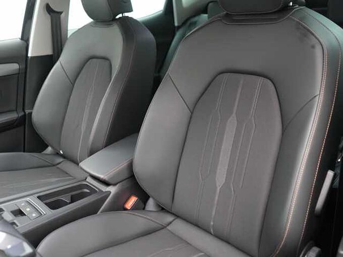 CUPRA Formentor DSG AHK NAVI VIRT LEDER ACC KAM SHZ