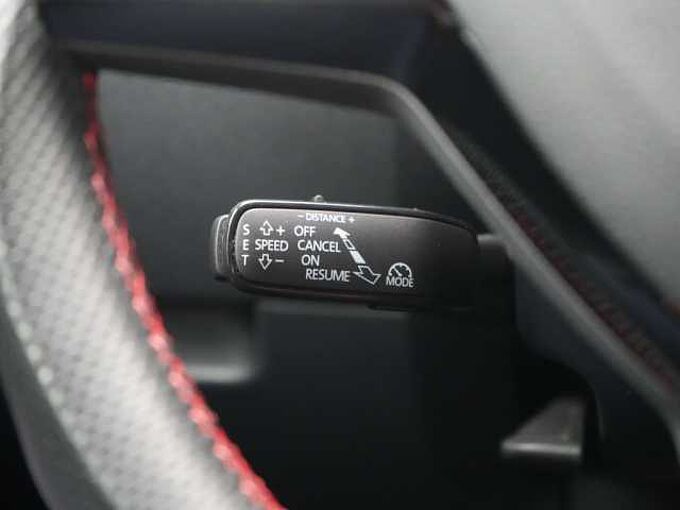 SKODA OCTAVIA Combi RS LED ACC DSG SHZ PDC