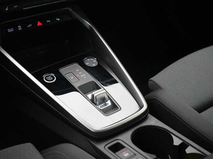 Audi A3 Sportback 40 e advanced LED VIRT SHZ PDC ACC