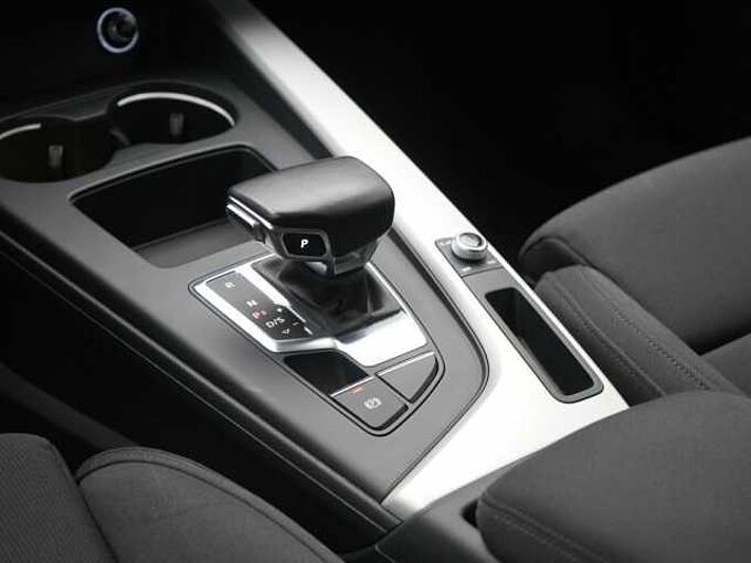 Audi A4 LED SHZ KLIMA PDC