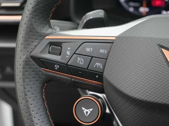CUPRA Formentor VZ DSG PANO ACC NAVI LEDER CARPLAY SHZ