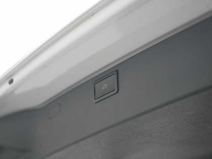 Volkswagen T6.1 Multivan Generation Six MEMORY NAVI VIRT