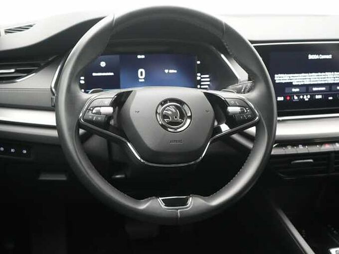 SKODA OCTAVIA Combi Ambition DSG SHZ PDC VIRT LED
