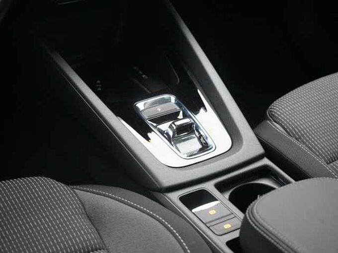 SKODA OCTAVIA Combi Ambition DSG SHZ PDC VIRT LED