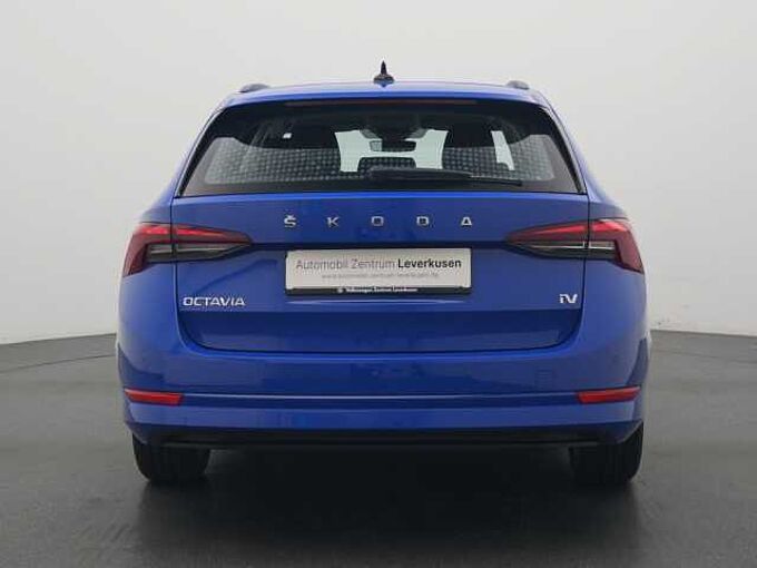 SKODA OCTAVIA Combi Ambition DSG SHZ PDC VIRT LED