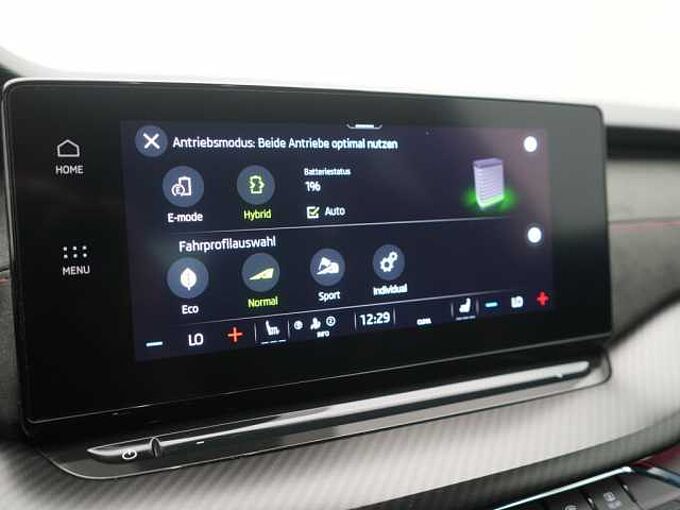 SKODA OCTAVIA Combi RS DSG LED CARPLAY VIRT SHZ PDC