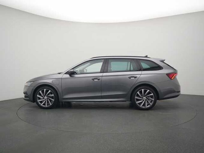 SKODA OCTAVIA Combi Ambition DSG CARPLAY 4xSHZ PDC