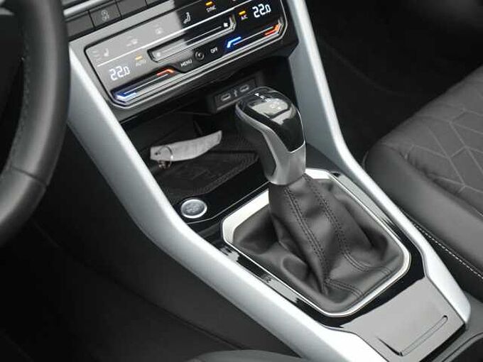 Volkswagen T-Roc LED KAM AHK SHZ PDC