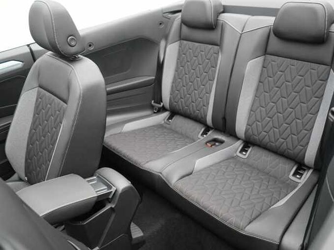 Volkswagen T-Roc LED KAM AHK SHZ PDC