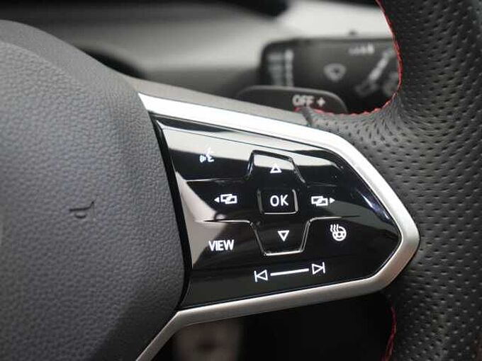 Volkswagen Golf VIII GTI Clubsport PANO H/K HUD MATRIX ACC