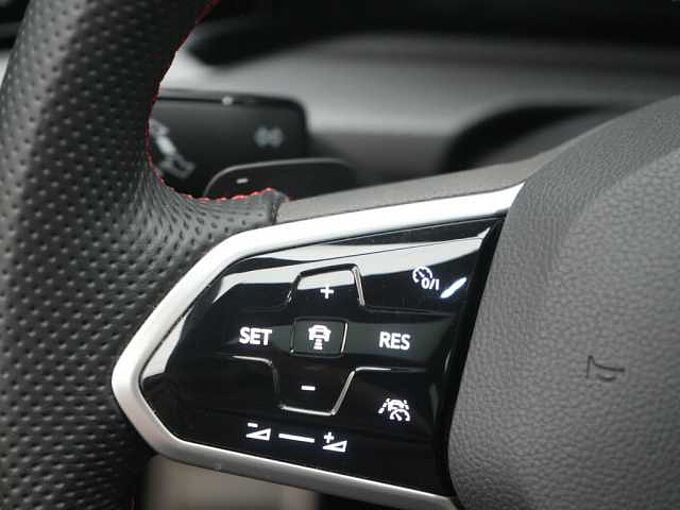 Volkswagen Golf VIII GTI Clubsport PANO H/K HUD MATRIX ACC