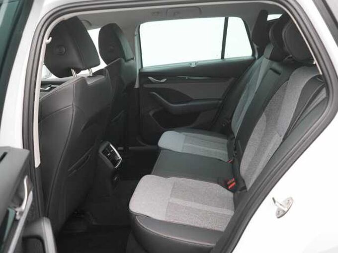 SKODA OCTAVIA Combi Selection DSG AHK KAM 360° CARPLAY