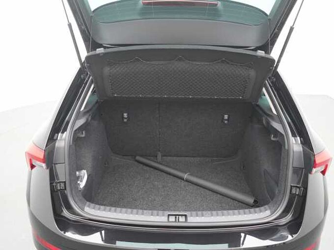 SKODA SCALA Tour DSG AHK ACC VIRT LED SHZ CARPLAY PDC