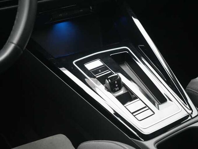 Volkswagen Golf VIII eHybrid Style DSG MATRIX AHK NAVI VIRT