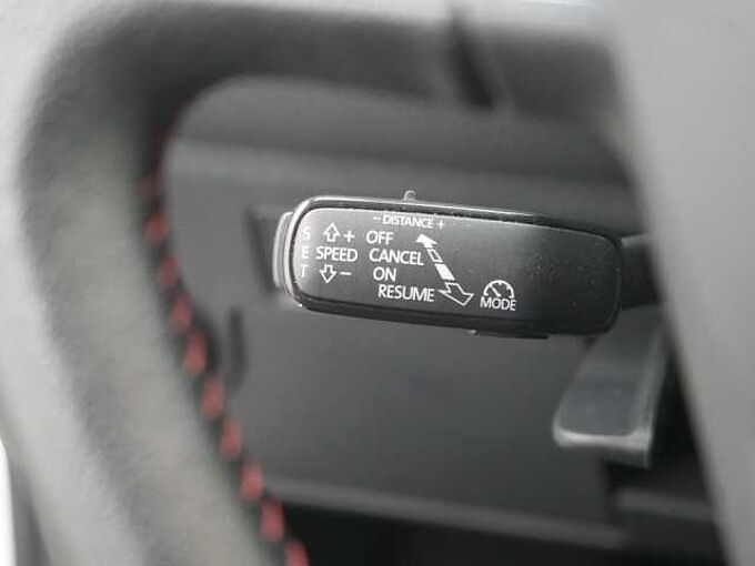 SEAT Arona FR LED KAM PDC KLIMA