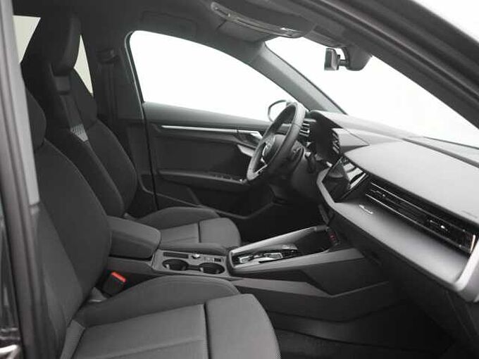 Audi A3 LED HUD SONOS KAM SHZ