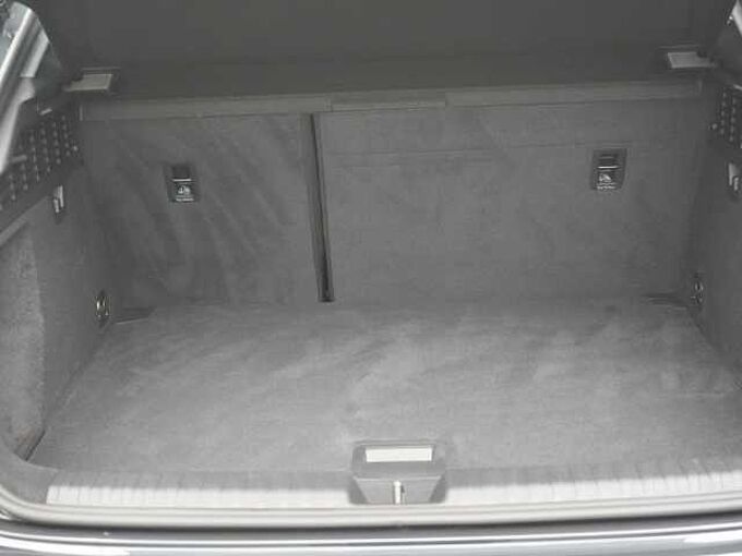 Audi A3 LED HUD SONOS KAM SHZ