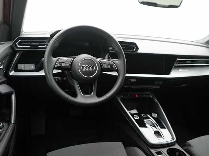 Audi A3 Sportback advanced S-TRON LED SONOS AHK SHZ