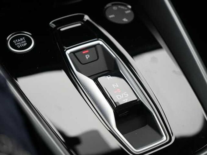 Audi A3 Sportback advanced SONOS HUD NAVI VIRT SHZ