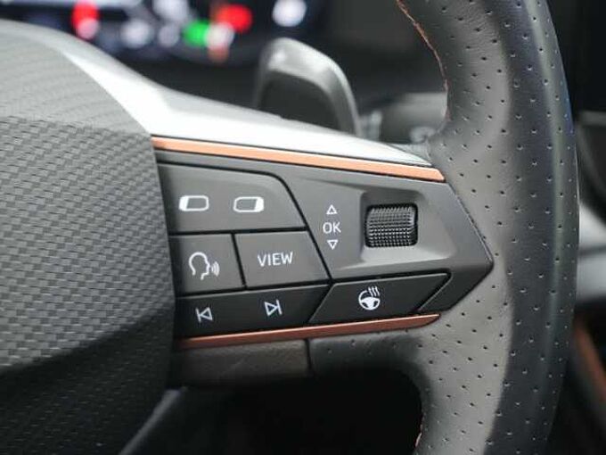 CUPRA Formentor 1.4 e-Hybrid LED SHZ VIRT PDC KLIMA