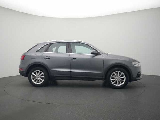 Audi Q3 S-TRON AHK NAVI PANO SHZ PDC XENON