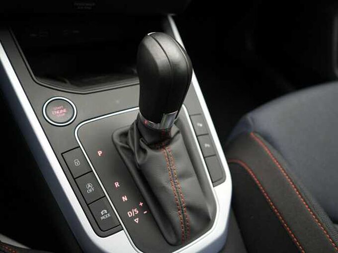 SEAT Arona VIRT APP KAM ACC SHZ NAVI