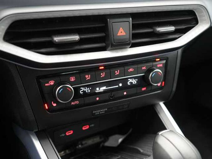 SEAT Arona TSI FR DSG NAVI VIRT ACC KAM PDC