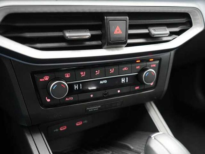 SEAT Ibiza TSI FR ACC NAVI KAM SHZ LED