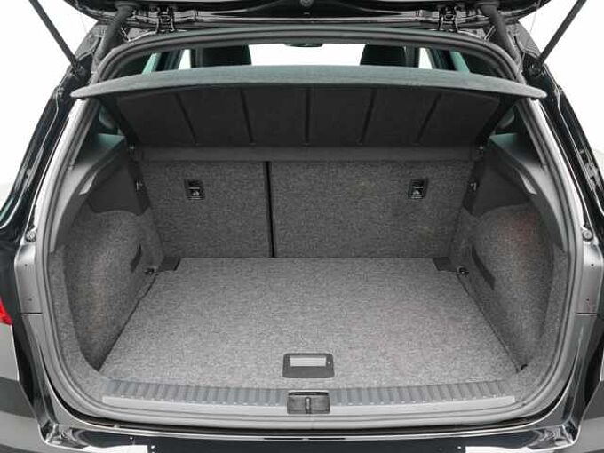 SEAT Arona FR TSI DSG SHZ KAM LED ACC PDC