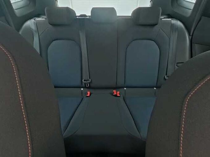 SEAT Arona TSI FR KEYLESS NAVI VIRT SHZ KAM ACC PDC