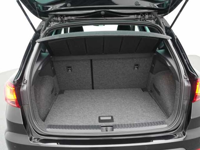 SEAT Arona TSI FR DSG NAVI VIRT LED KEYLESS ACC KAM