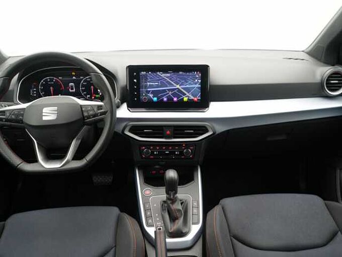 SEAT Arona TSI FR DSG NAVI VIRT LED KEYLESS ACC KAM