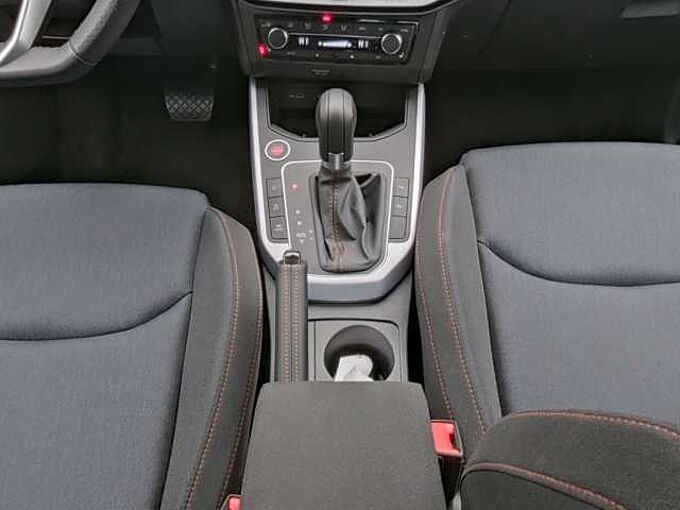 SEAT Arona DSG KAM SHZ NAVI LED