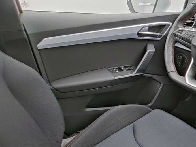 SEAT Arona DSG KAM SHZ NAVI LED