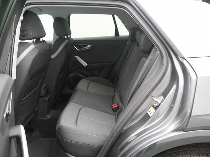 Audi Q2 S line AHK LED VIRT SHZ CARPLAY PDC LED