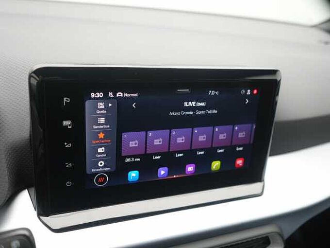 SEAT Arona FR TSI ACC LED NAVI KAM SHZ PDC