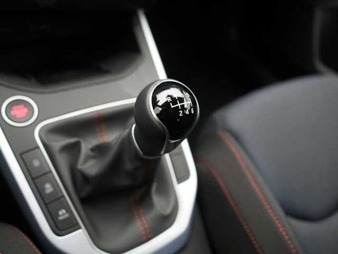 SEAT Arona FR TSI NAVI VIRT ACC KAM LED SHZ