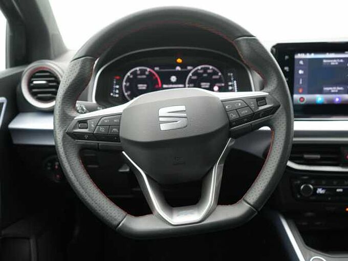 SEAT Arona FR TSI NAVI VIRT ACC KAM LED SHZ