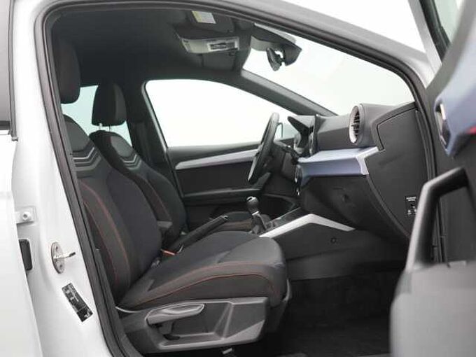 SEAT Arona VIRT ACC NAVI SHZ KAM