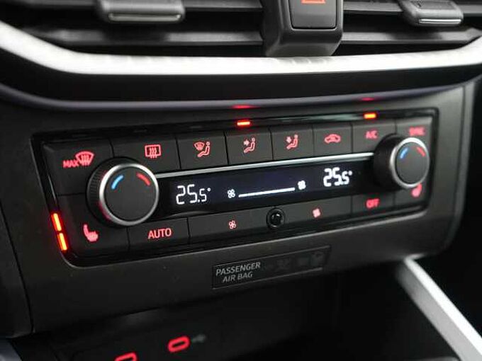 SEAT Arona VIRT ACC NAVI SHZ KAM