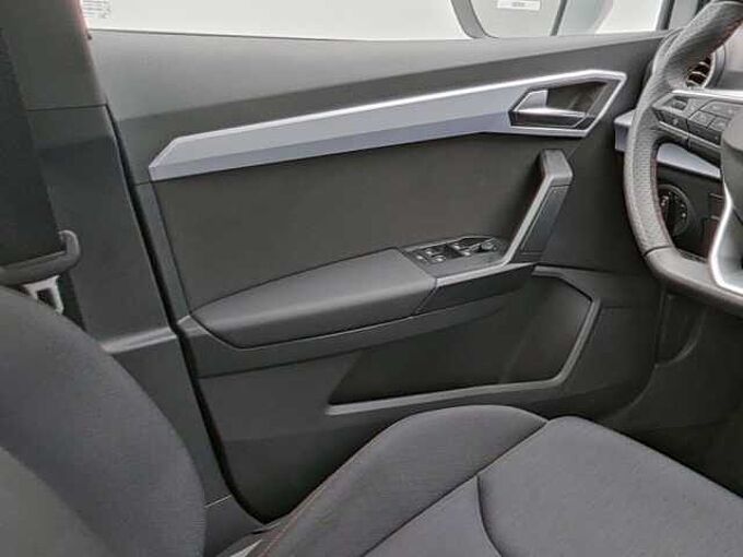 SEAT Arona VIRT SHZ KAM ACC LED PDC NAVI