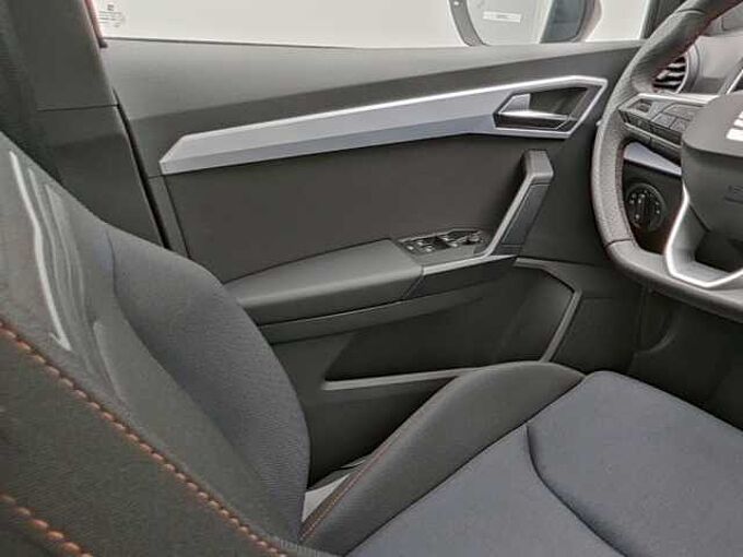 SEAT Arona FR 1.0 TSI DSG SHZ KAM LED ACC PDC