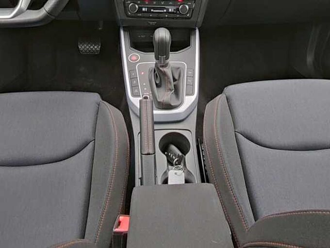 SEAT Arona FR DSG SHZ KAM LED ACC PDC