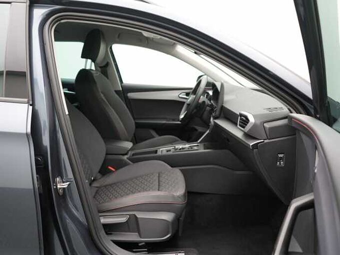 SEAT Leon ST FR DSG CARPLAY VIRT ACC NAVI SHZ PDC