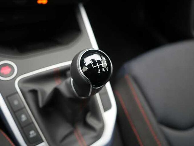 SEAT Arona FR TSI APP CONNECT NAVI VIRT ACC KAM SHZ